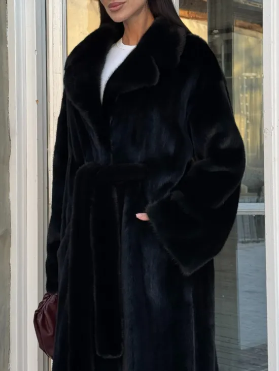 Элегантная модель женской норковой шубы с английским воротником из элитного меха норки - фото 1