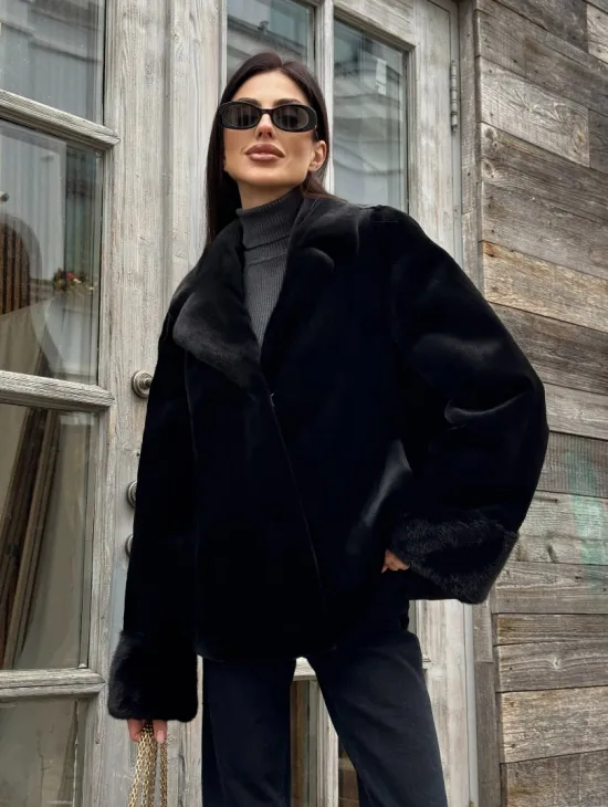 Короткий меховой полушубок из стриженной норки, английский воротник - фото 6