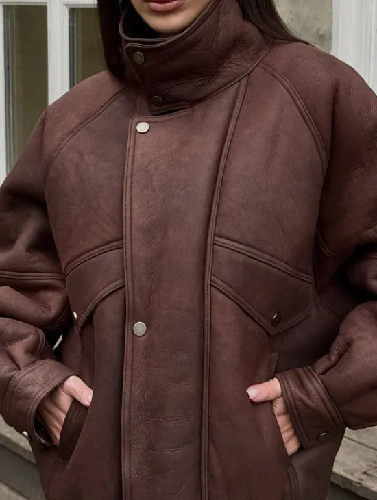 Дубленка - бомбер A LA VINTAGE из овчины мерино с воротником-стойка - фото 1