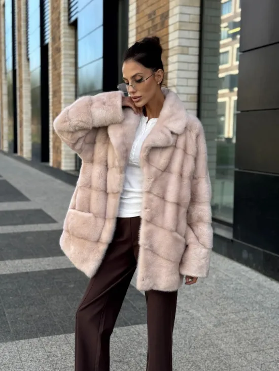 Шуба норковая пудрового цвета с английским воротником - фото 11
