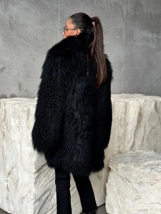 Черная шуба из ламы - фото 3