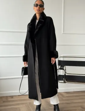 Черное пальто с мехом норки - фото 6