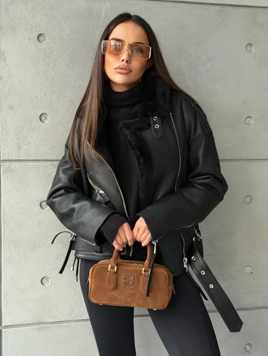 Черная короткая дубленка авиатор - фото 9