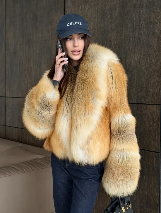 Полушубок-кроп с большим шалевым воротником из меха лисы Golden Sunrise - фото 7