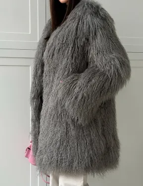 Удлиненная серая шуба из ламы - фото 4