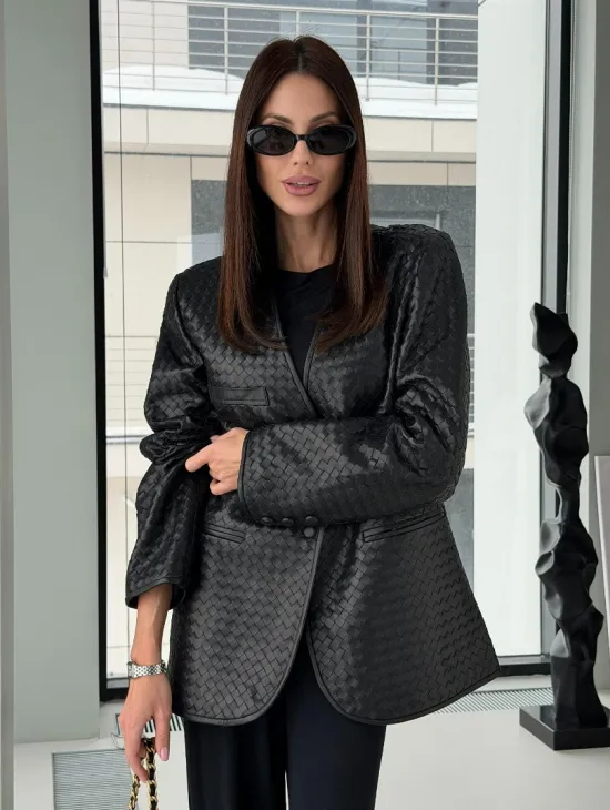 Женский пиджак из натуральной кожи - фото 10