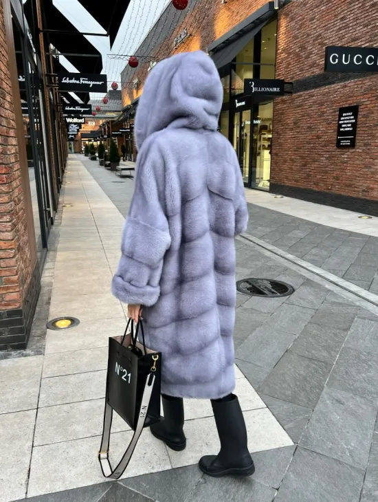 Шикарная норковая шуба с капюшоном - цвет сапфир - фото 2