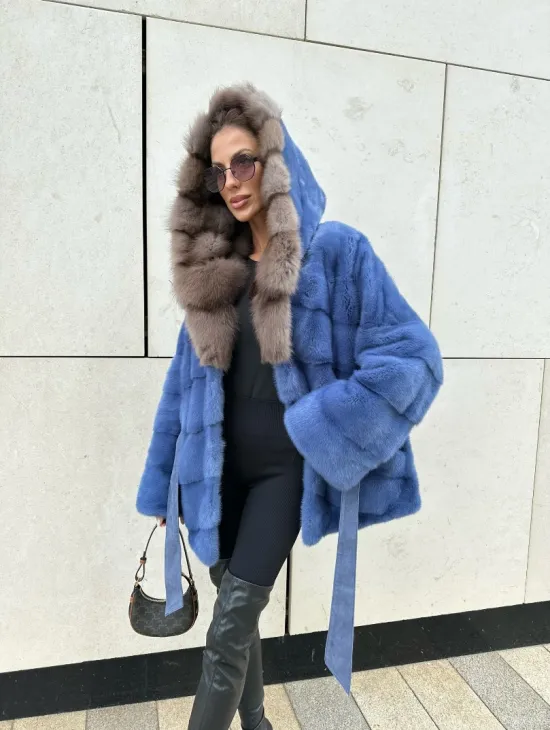 Норковое манто с капюшоном из куницы - цвет васильковый - фото 1